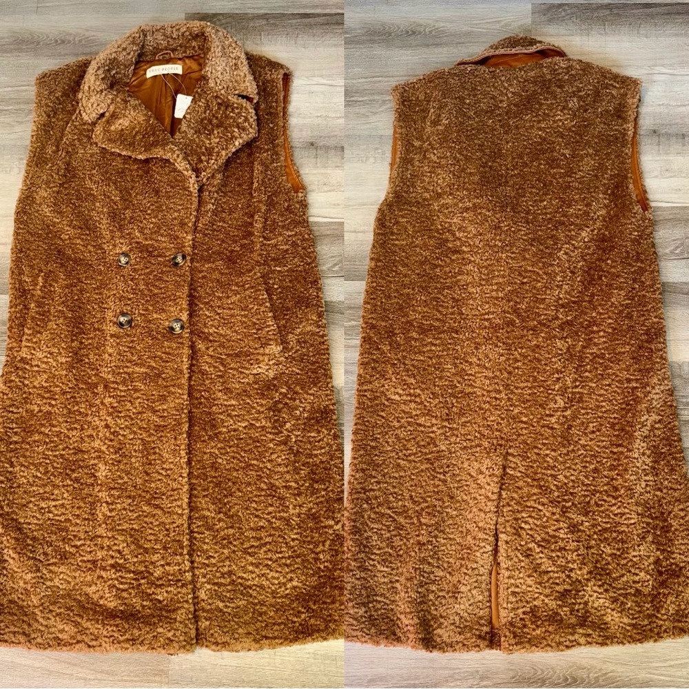 SOLD OUT on Ⓜ️ Free People Cozy Time Teddy Longline Vest Cashew Sherpa - Picture 6 of 8